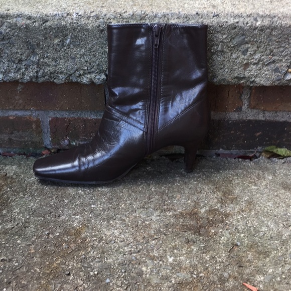 Nine West boots - Picture 4 of 4